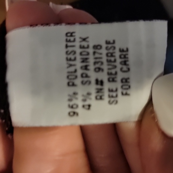 Black V-Neck Women's Top - Picture 4 of 4